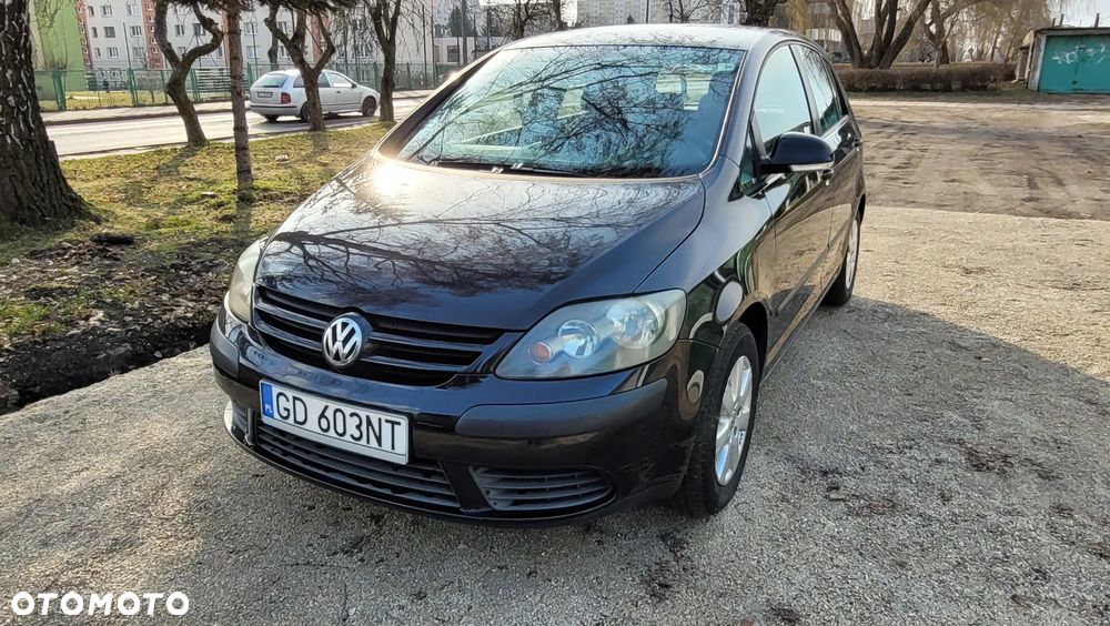 Volkswagen Golf Plus 1.6 FSI Comfortline - 24