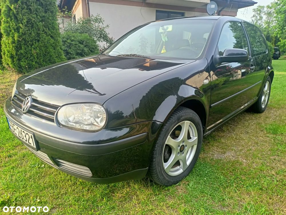 Volkswagen Golf 1.6 Basis - 6