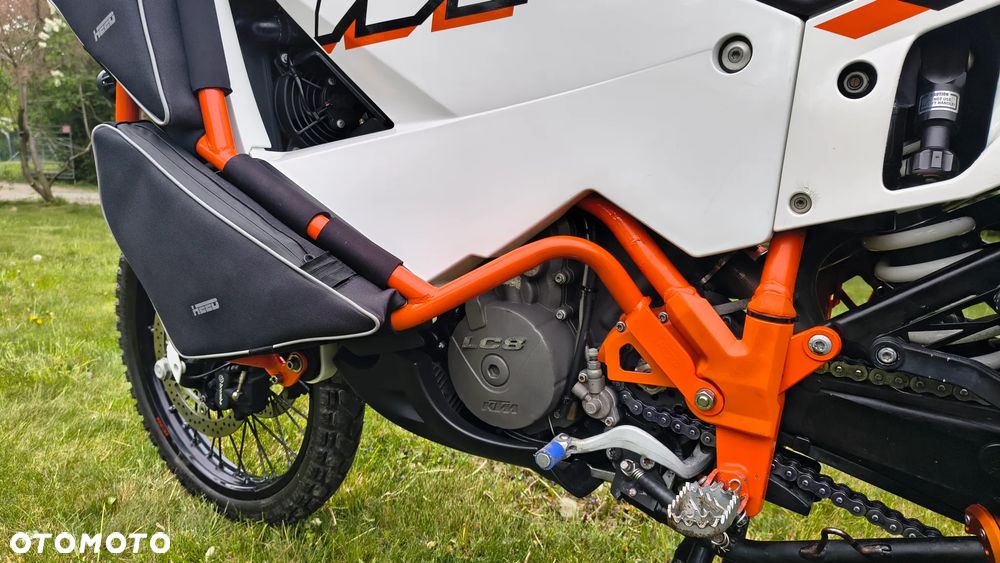 KTM Adventure - 16