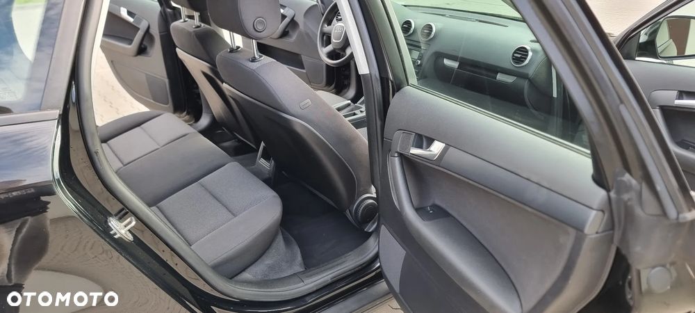 Audi A3 Sportback 1.6 Attraction - 15