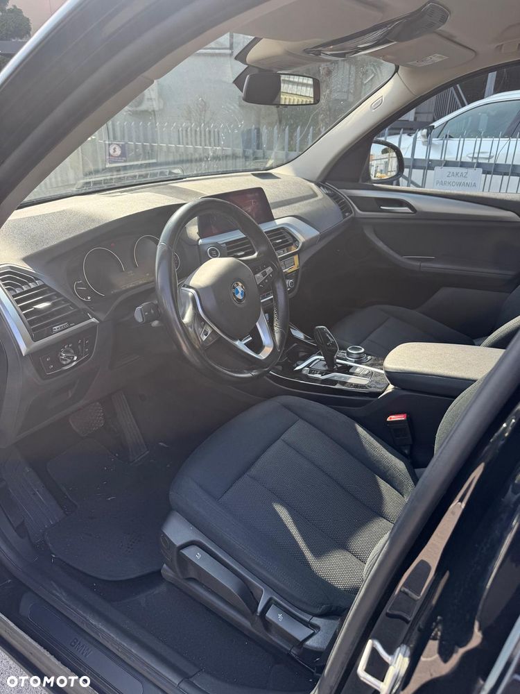 BMW X3 xDrive20d Advantage - 5
