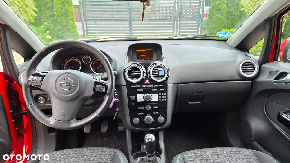 Opel Corsa 1.4 16V Energy - 21