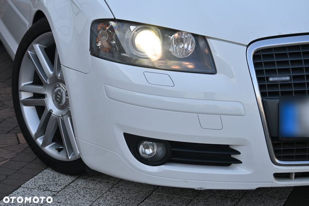 Audi A3 Sportback 2.0 TDI DPF quattro Attraction - 11