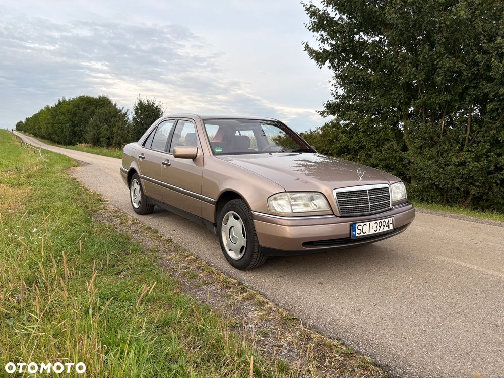 Mercedes-Benz Klasa C 180 Elegance - 7