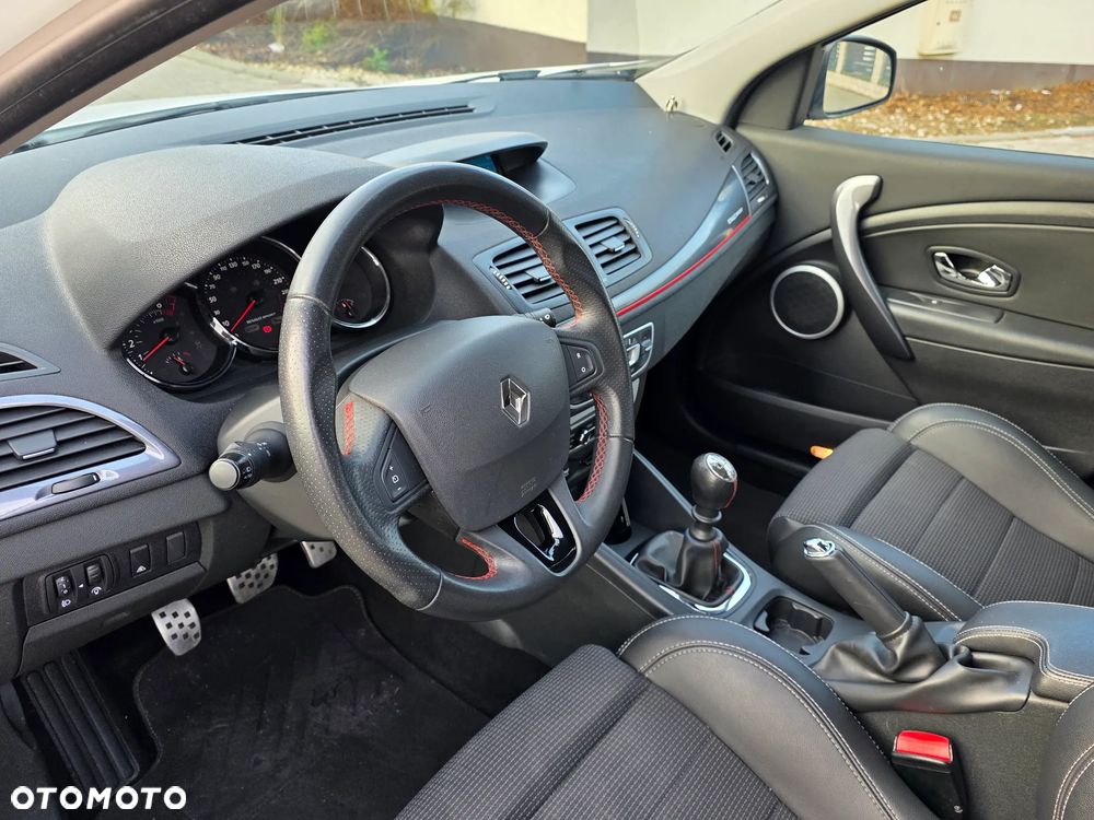 Renault Megane TCe 180 GT - 6
