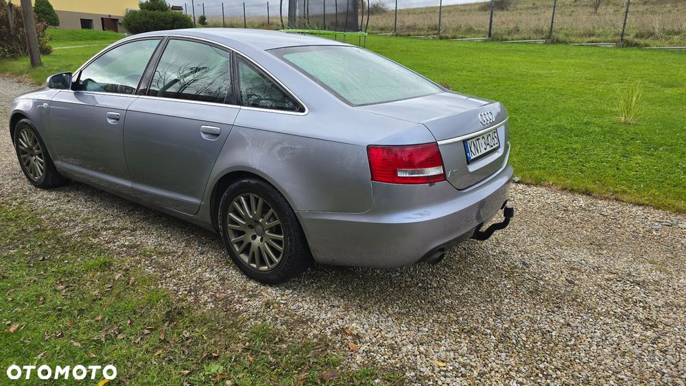 Audi A6 - 4