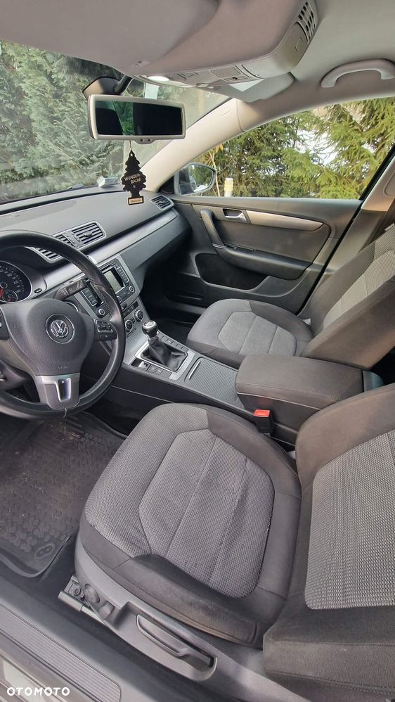 Volkswagen Passat 2.0 TDI BlueMotion Technology Comfortline - 4