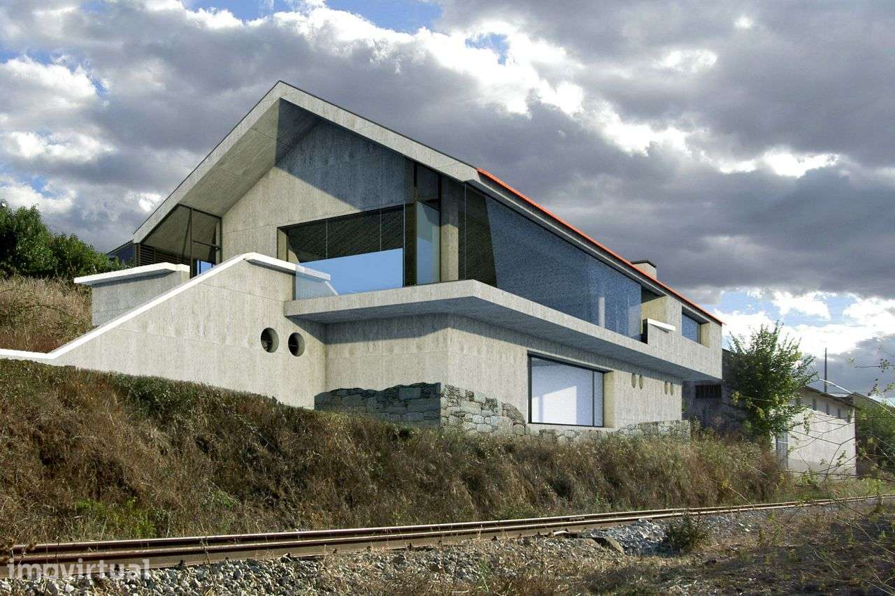 Terreno com projeto aprovado para restaurante e loja de produtos