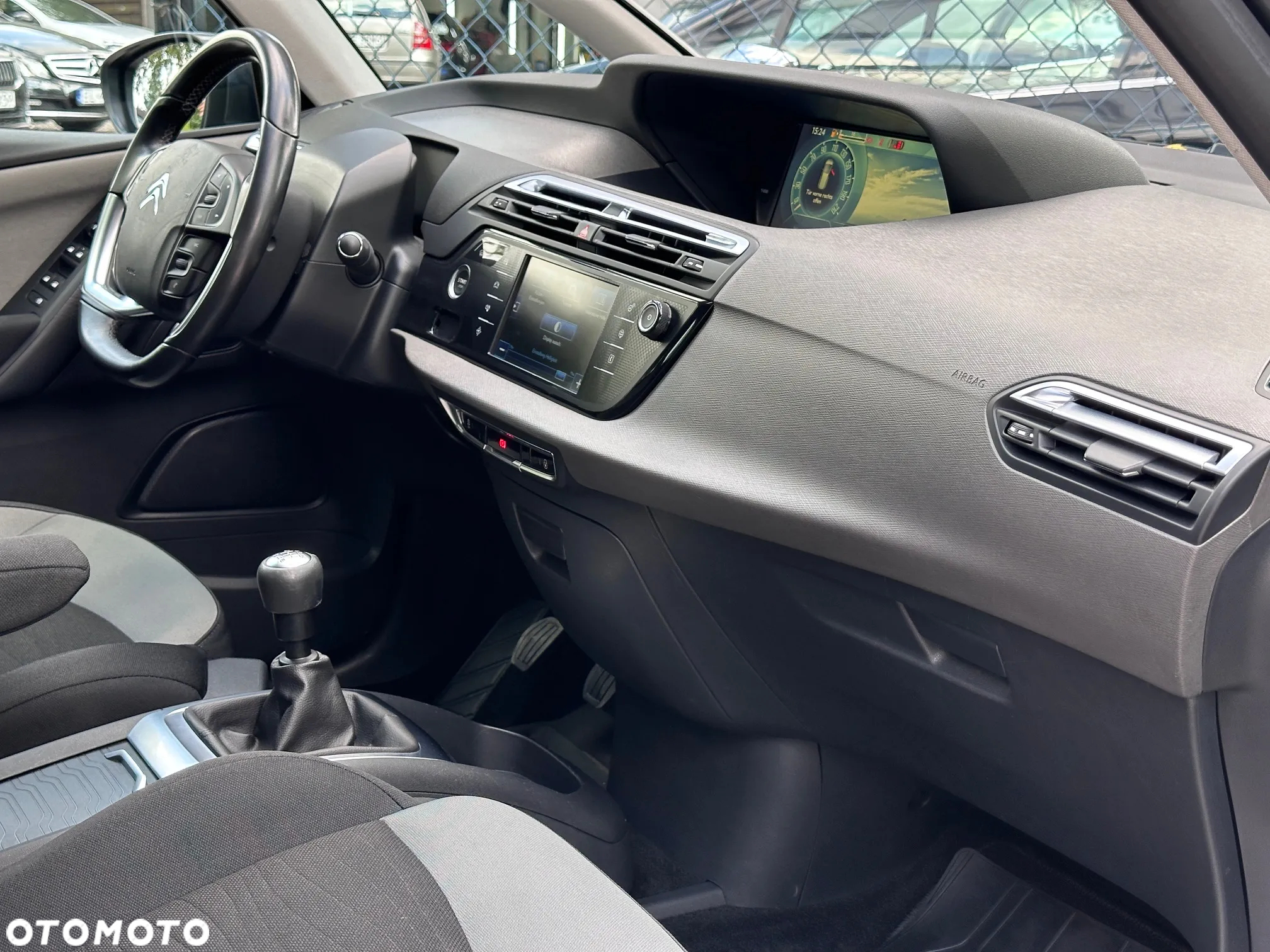 Citroën C4 Grand Picasso BlueHDi 150 SELECTION - 32