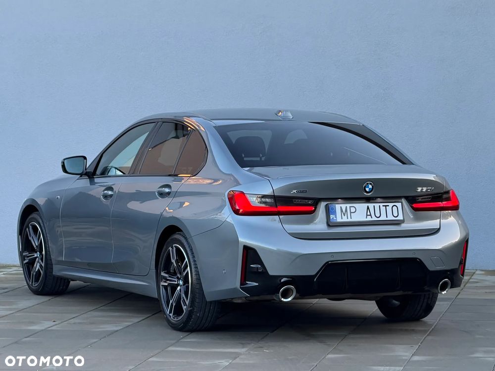 BMW Seria 3 330i xDrive M Sport - 4
