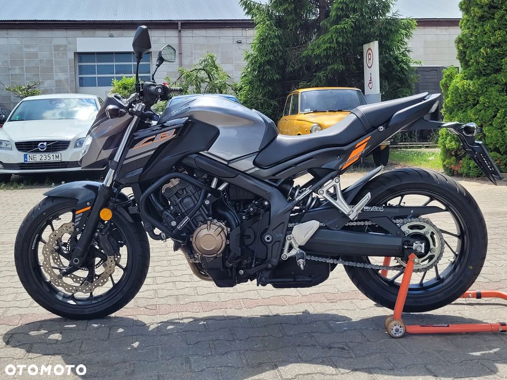 Honda CB - 27