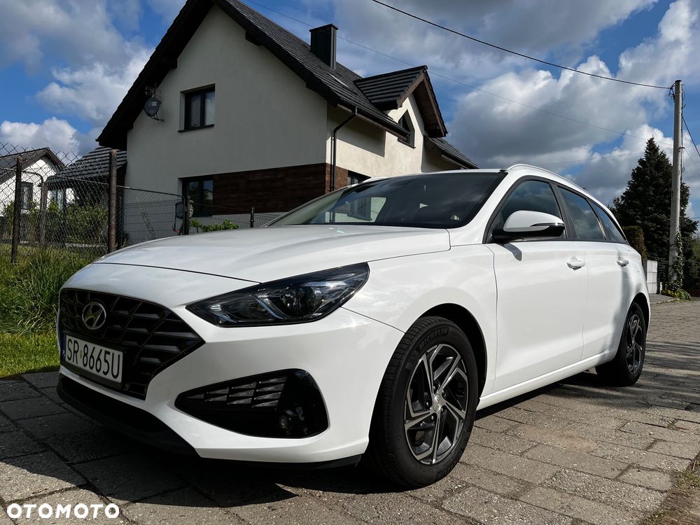 Hyundai i30 1.5 Intro - 2