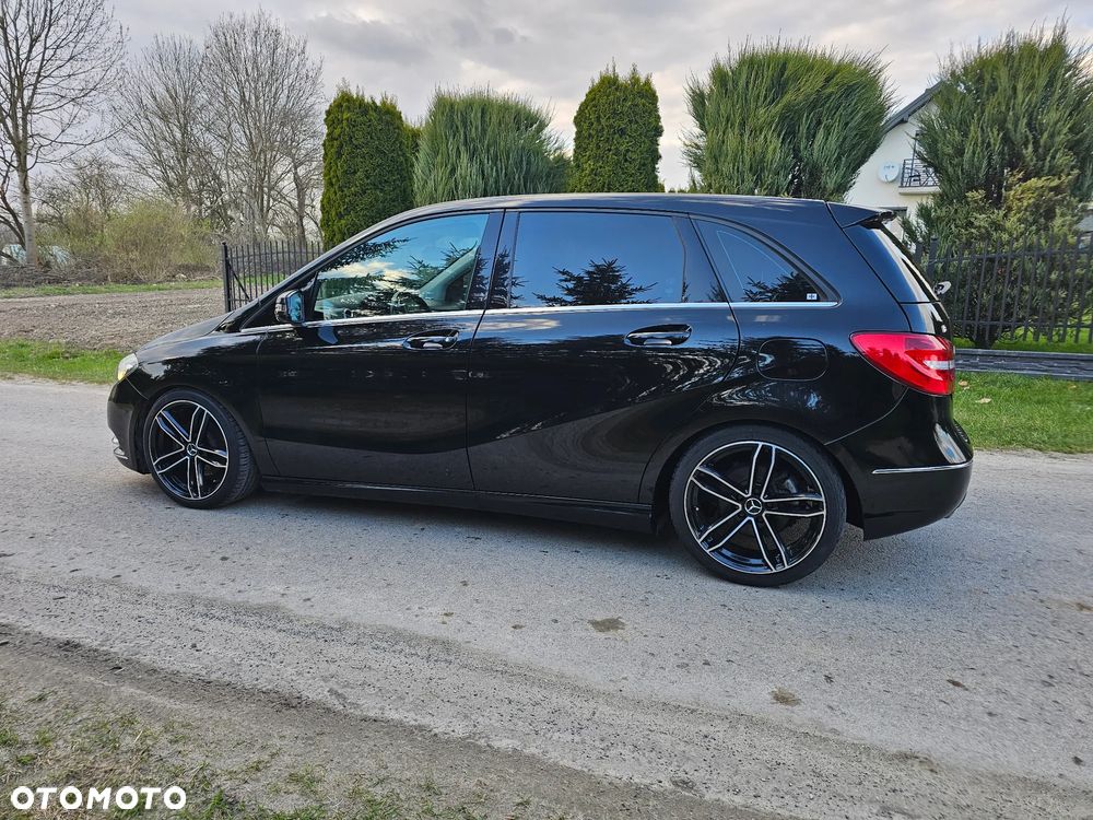 Mercedes-Benz Klasa B 200 CDI (BlueEFFICIENCY) - 34