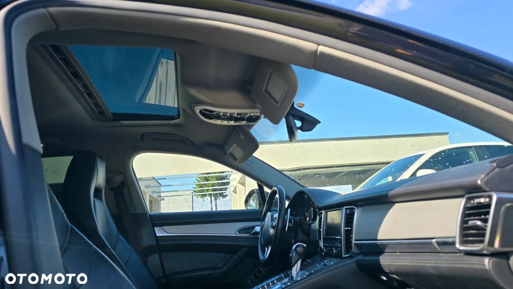 Porsche Panamera 4S Executive PDK - 32