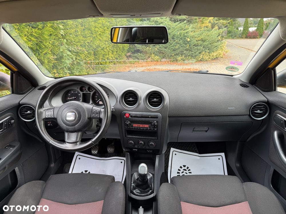 Seat Ibiza SC 1.4 16V Sport - 16