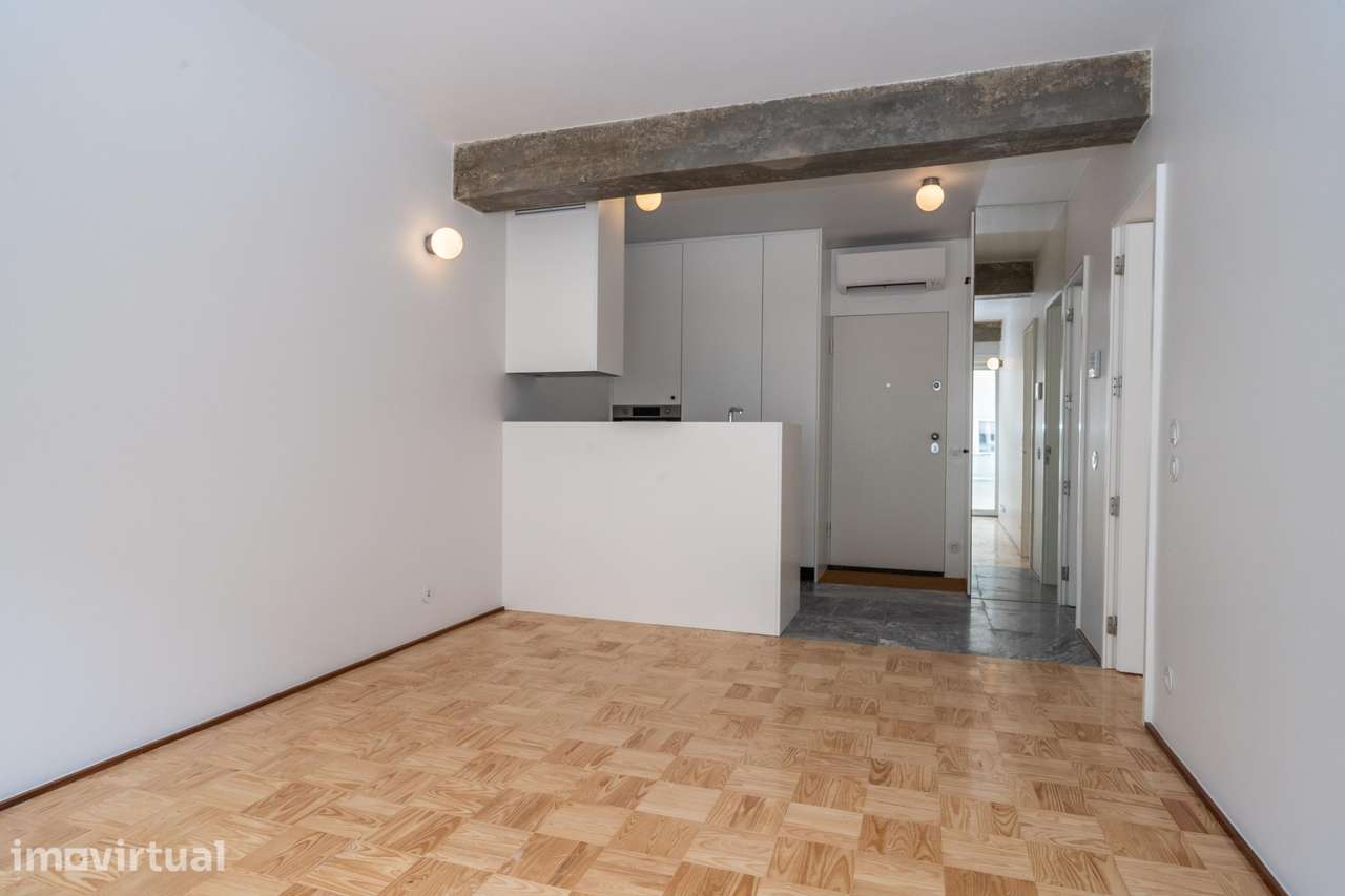 Apartamento T1 de 55 m2 a 300 m da Estação de Metro dos Aliados! - Grande imagem: 5/14
