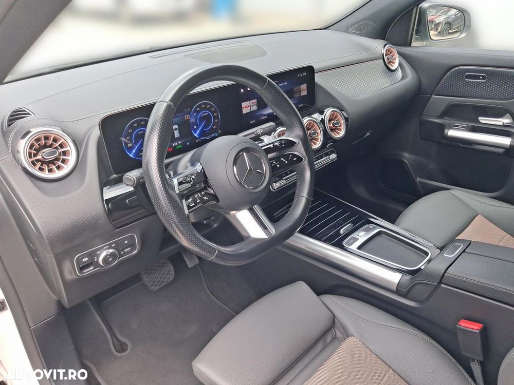 Mercedes-Benz EQA 250+ - 11