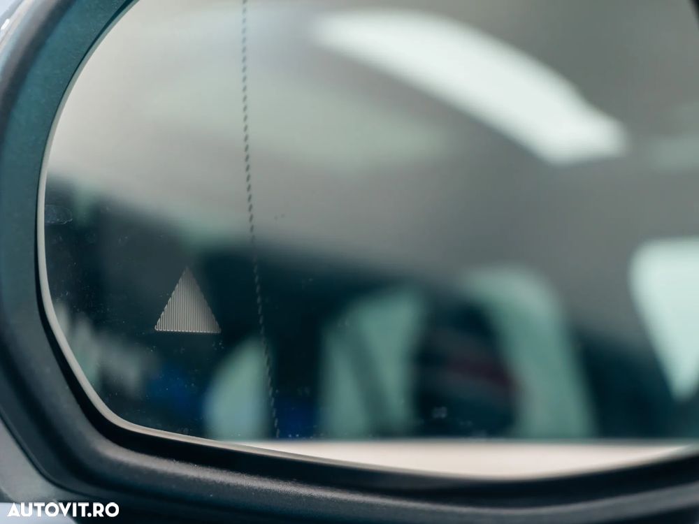 Mercedes-Benz GLC 300 e 4Matic 9G-TRONIC Edition Avantgarde - 15