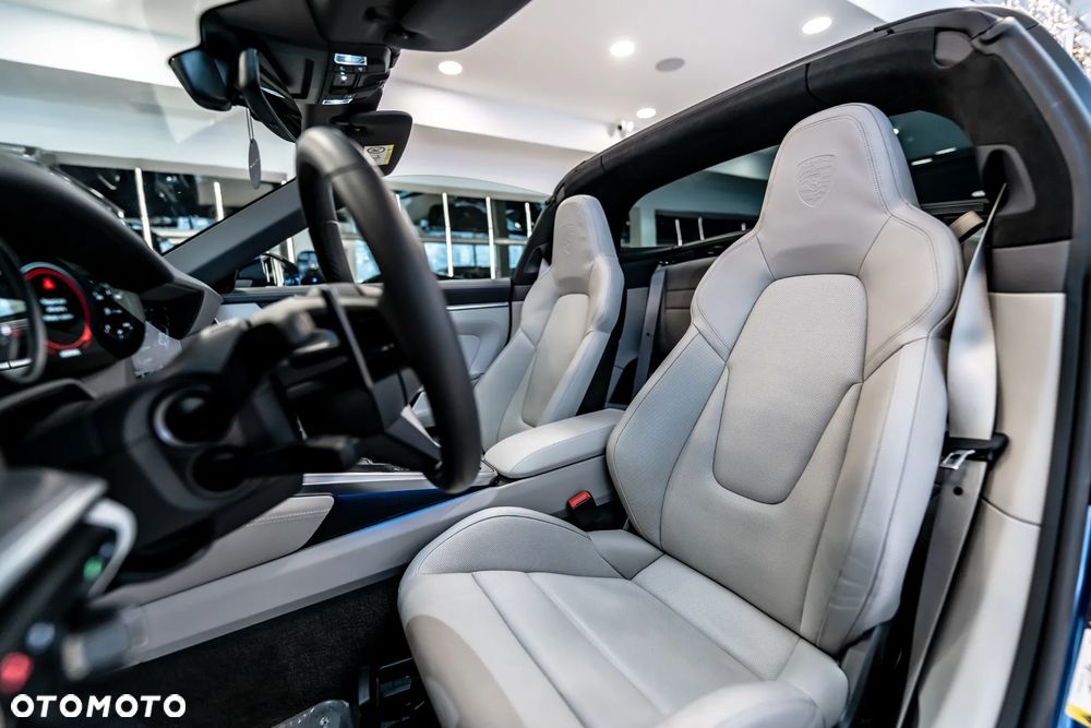 Porsche 911 Targa 4 - 25