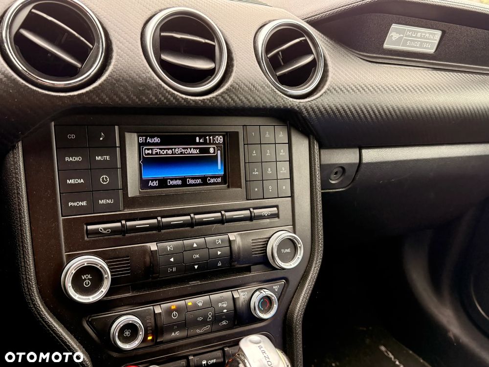 Ford Mustang - 19