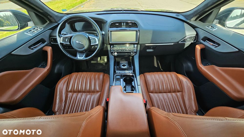 Jaguar F-Pace 2.0 i4P AWD Portfolio - 6