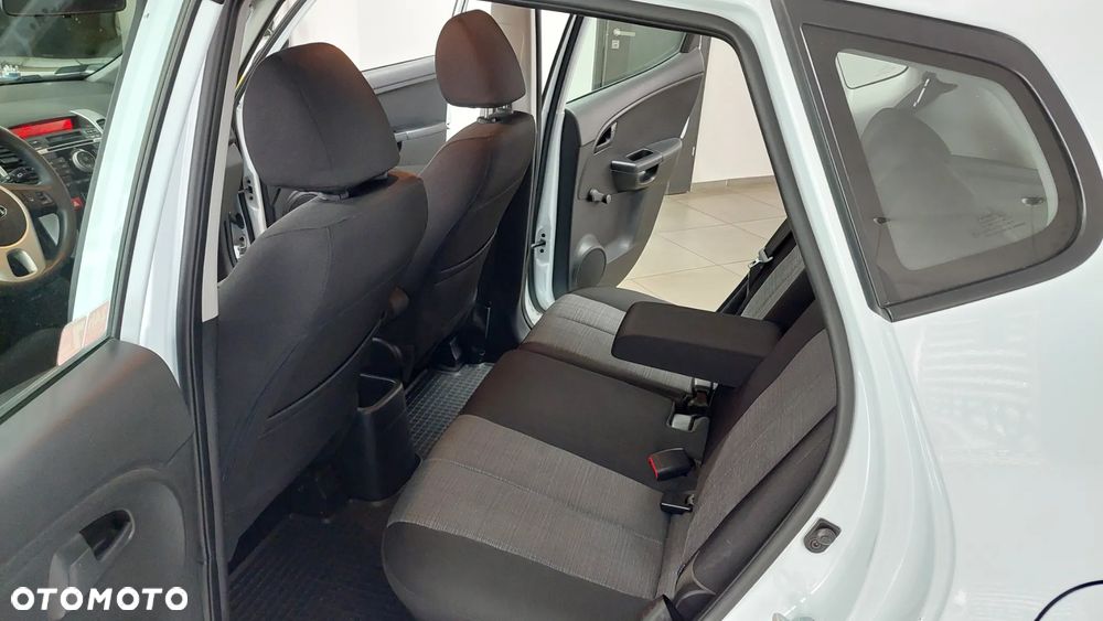 Kia Venga 1.4 M - 18