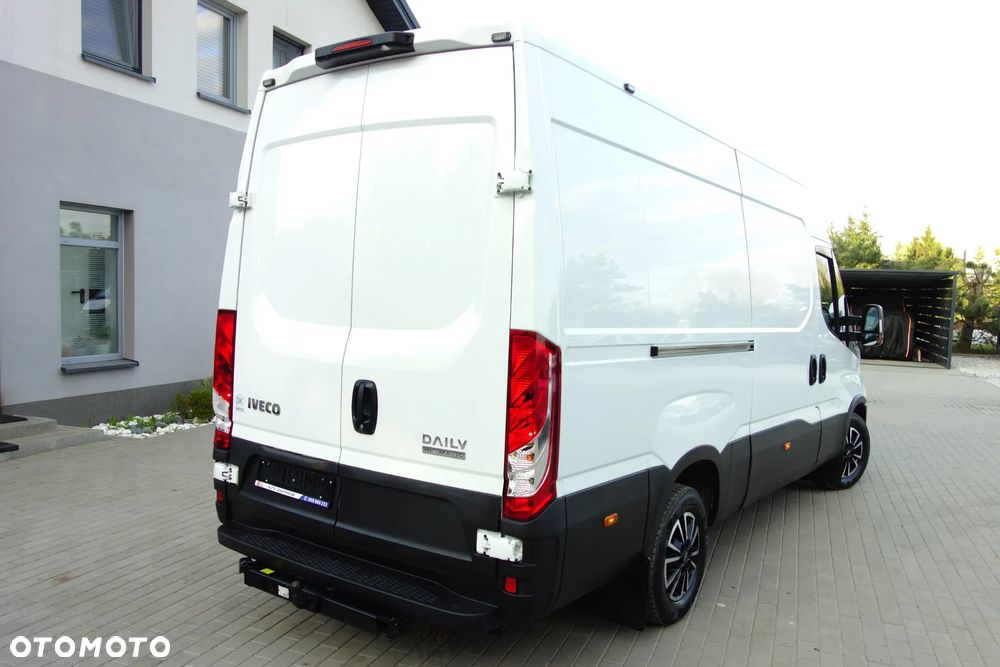 Iveco Daily Automat  35-160 L3H2 full Led Klima Webasto Kamera - 18
