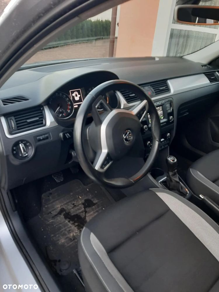 Skoda RAPID 1.6 TDI DPF Style - 6