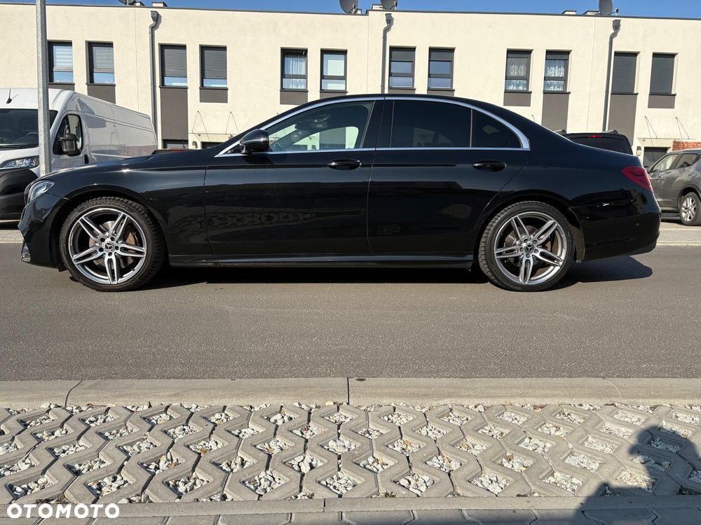 Mercedes-Benz Klasa E 200 4-Matic 9G-TRONIC - 4