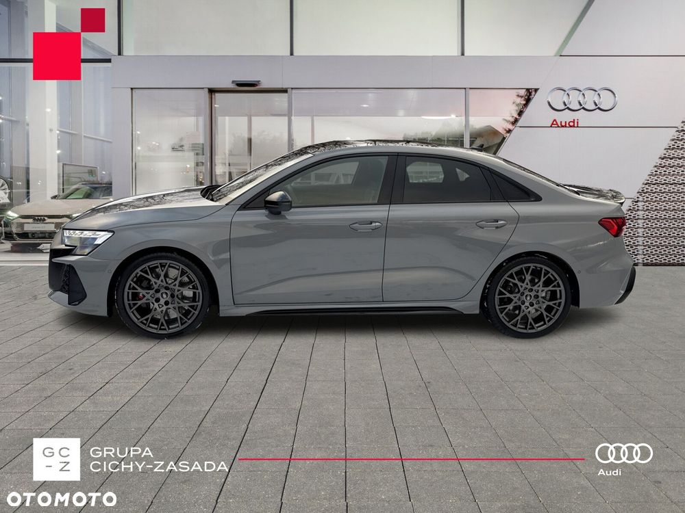 Audi RS3 Limousine - 2