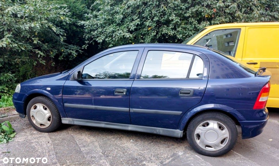Opel Astra - 1