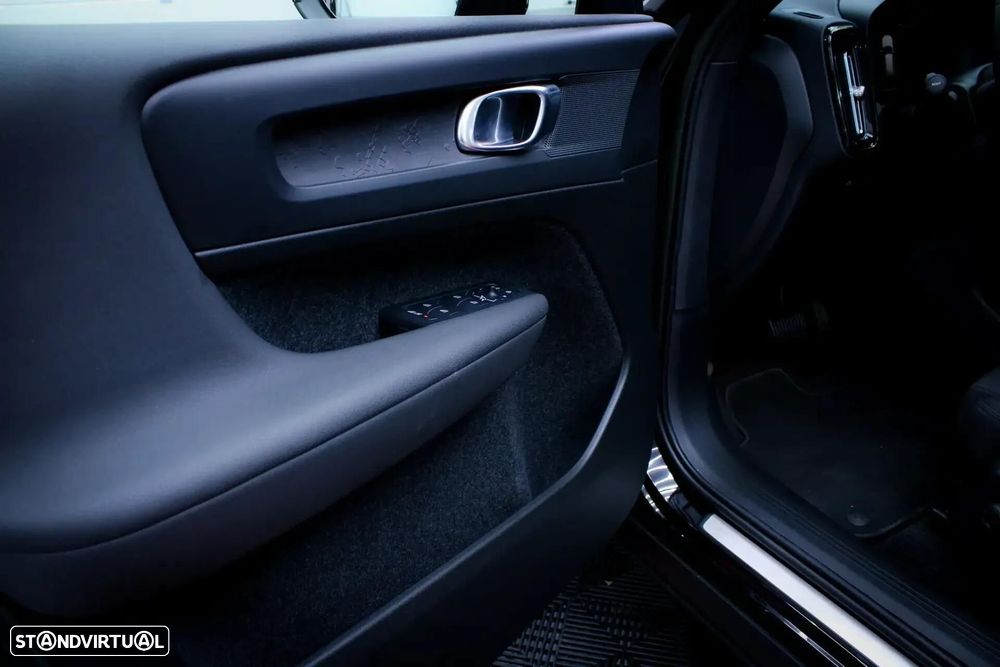 Volvo XC 40 Recharge 69 kWh Single Motor Core - 7