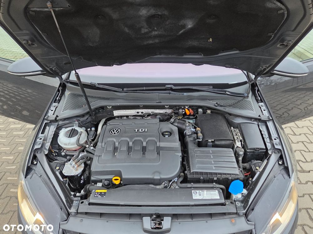 Volkswagen Golf 1.6 TDI BlueMotion Technology Comfortline - 37