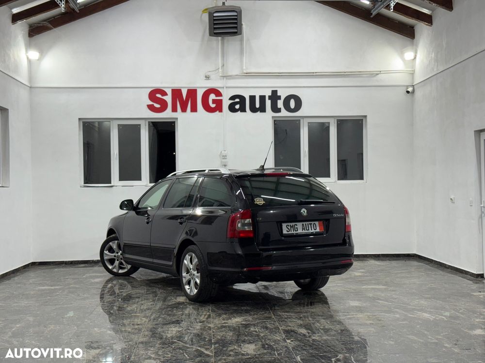 Skoda Octavia Combi 2.0 TDI CR DPF RS - 3
