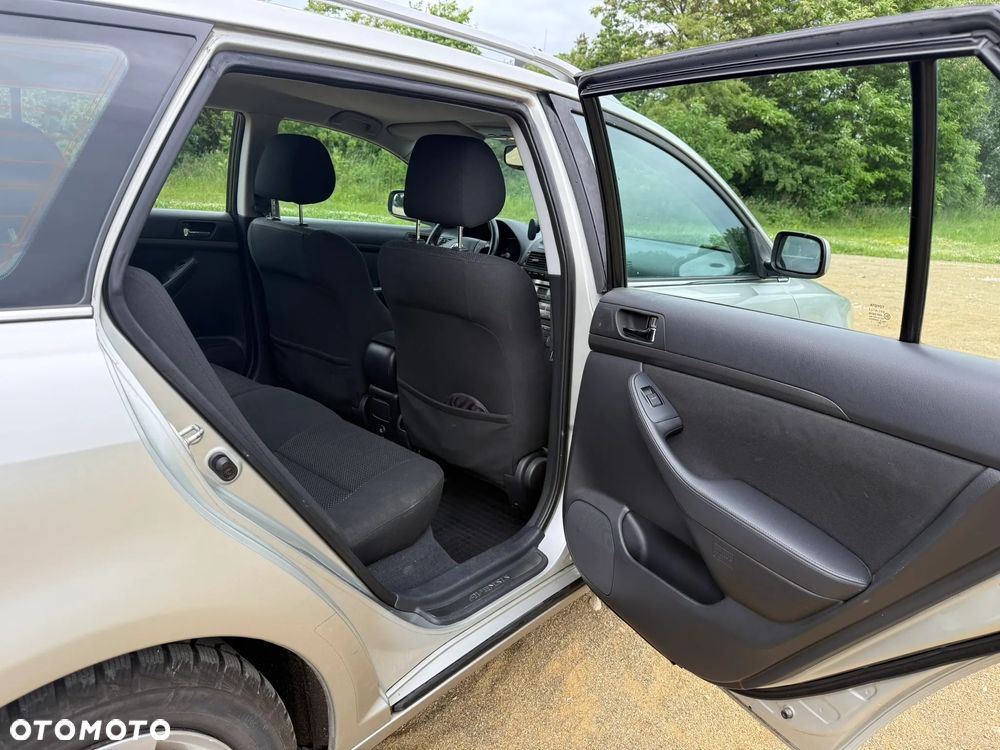 Toyota Avensis 1.8 VVT-i Luna - 14