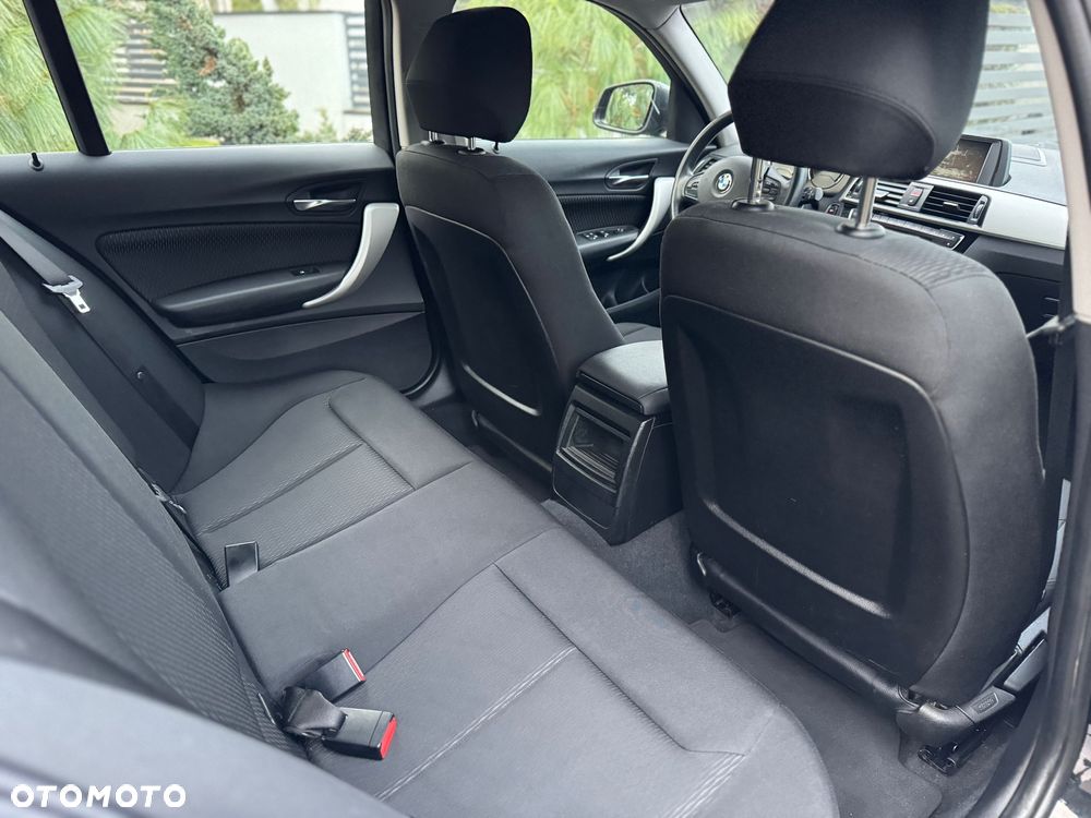 BMW Seria 1 116i - 20