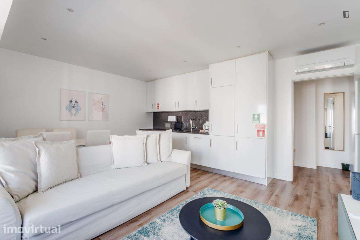 Apartamento com 1 quartos - localizado em Sete Rios Lisbon - Grande imagem: 2/23