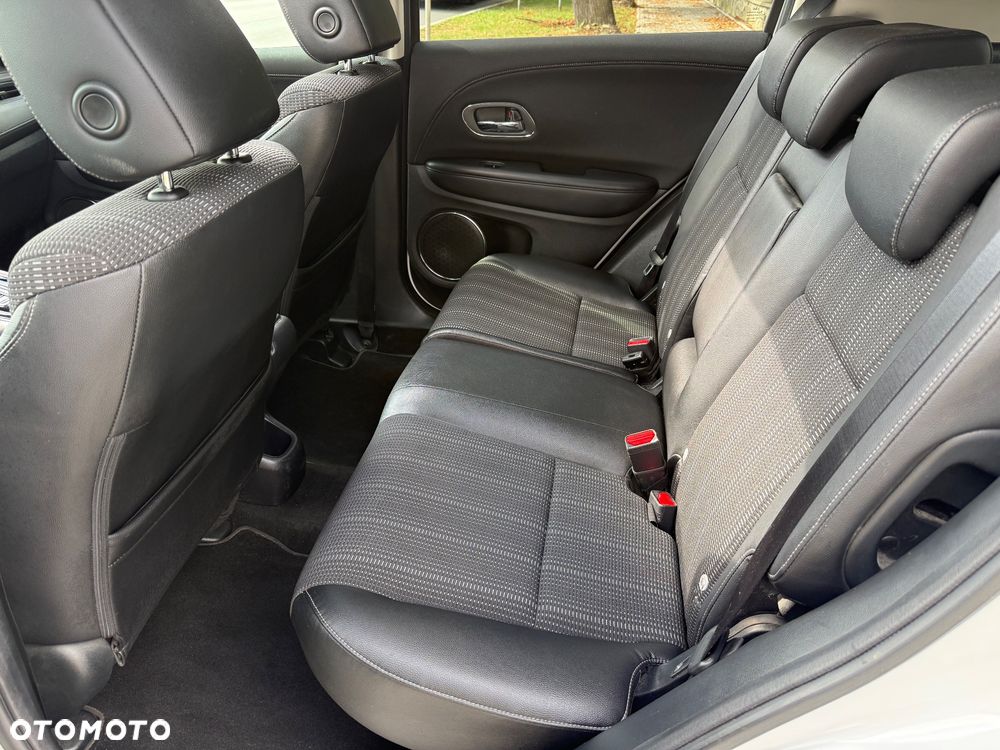 Honda HR-V 1.5 i-VTEC CVT Executive - 31