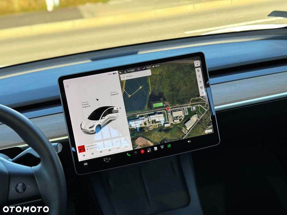 Tesla Model 3 - 11