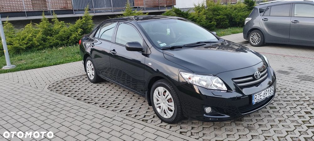 Toyota Corolla 1.6 VVT-i Luna - 1