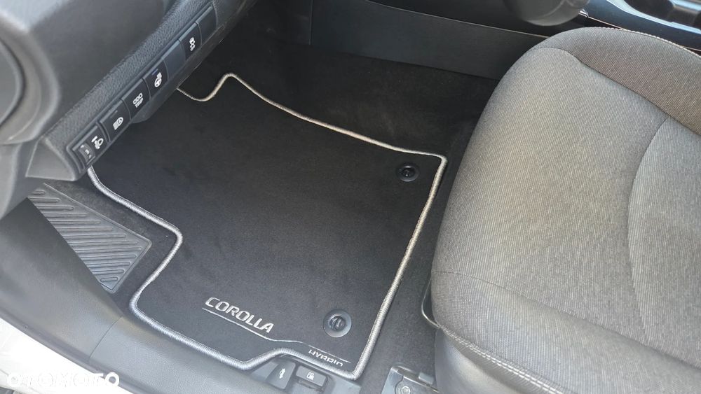 Toyota Corolla 1.8 Hybrid Comfort - 25