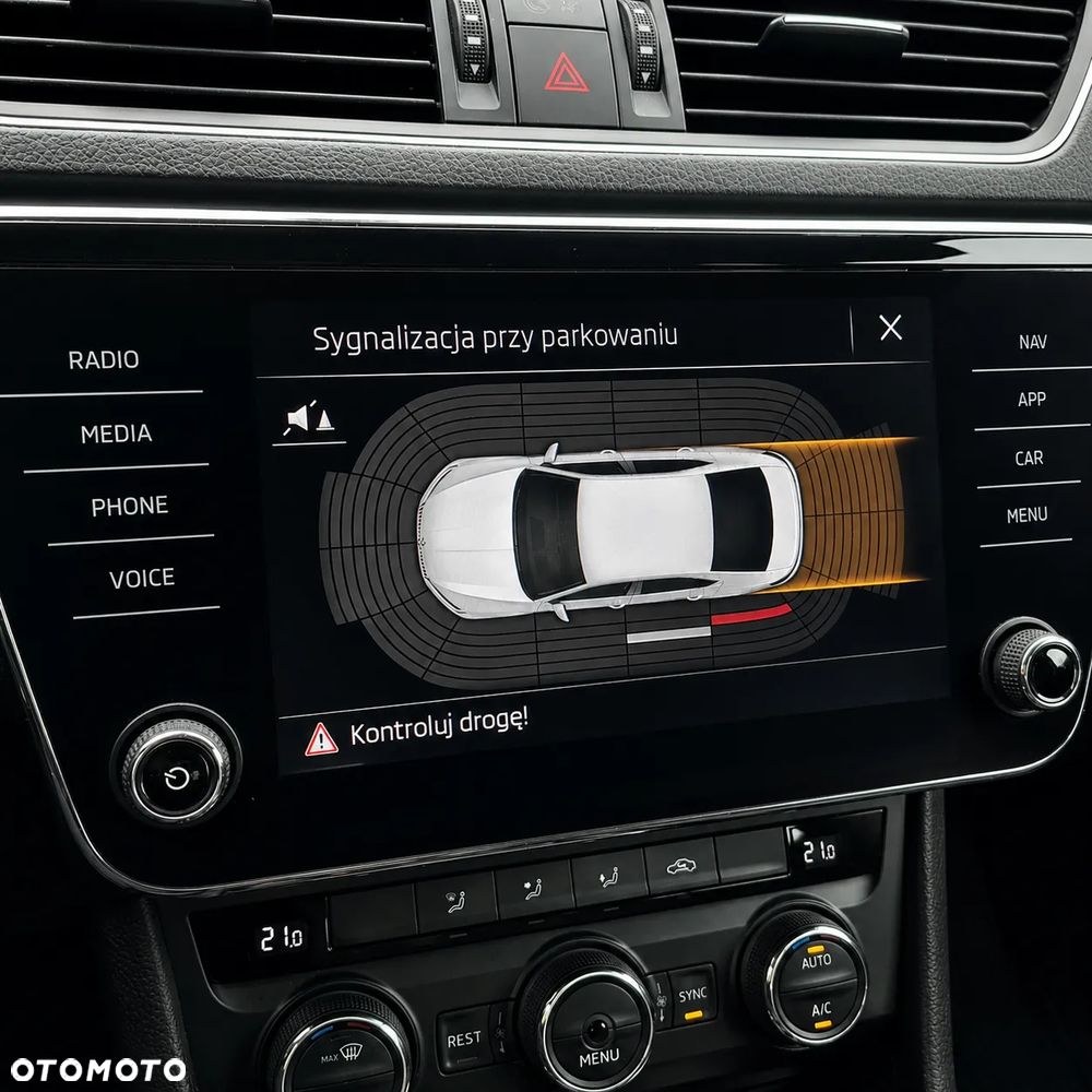 Skoda Superb 2.0 TDI Ambition DSG - 12