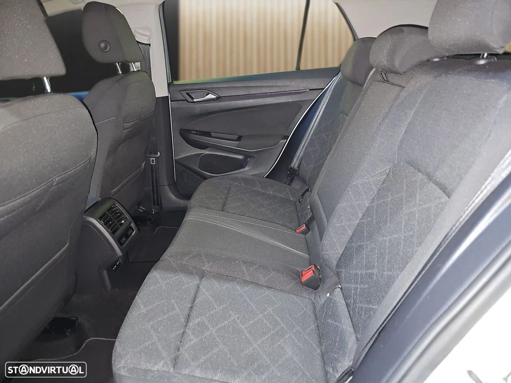 VW Golf 1.0 TSI OPF - 11