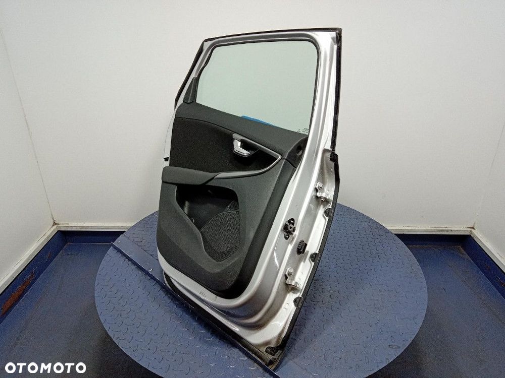 VOLVO V40 II LIFT 16- DRZWI TYŁ LEWE  711 BRIGHT SILVER - 10