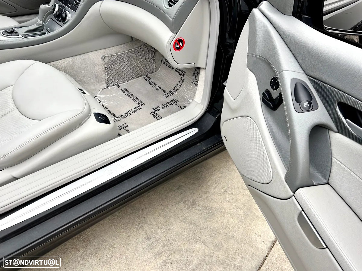 Mercedes-Benz SL 350 Auto - 22