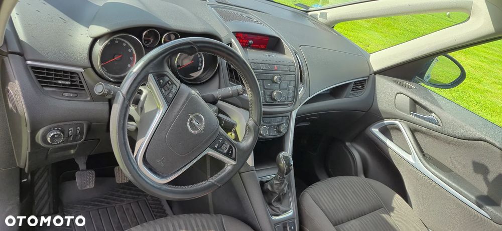 Opel Zafira 1.4 T Enjoy - 12