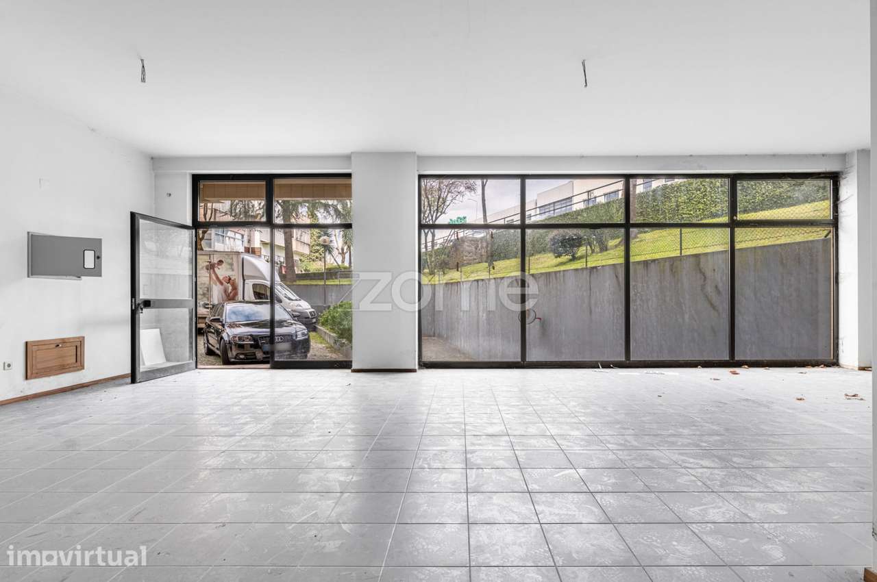 Loja de Comércio, em Braga (São Vicente) - Grande imagem: 3/7