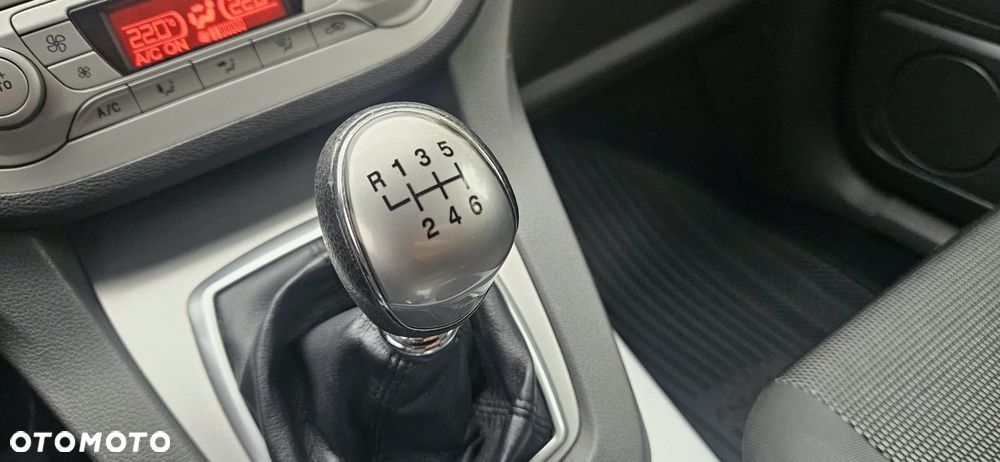 Ford Kuga 2.0 TDCi Titanium - 33