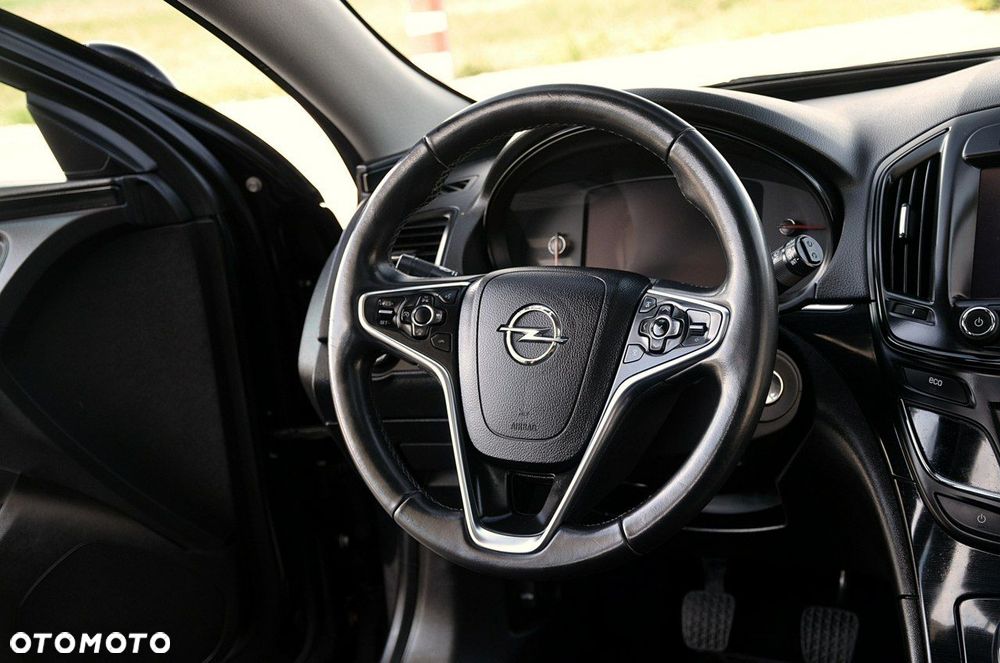 Opel Insignia - 22