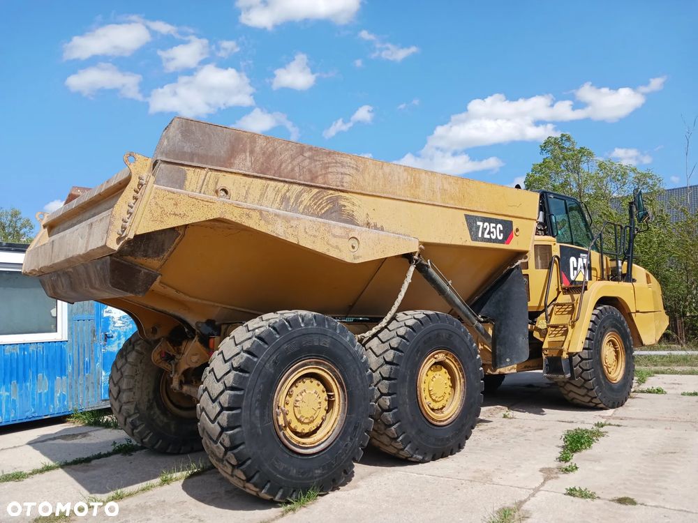 Caterpillar 725 C - 7